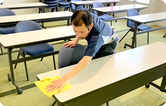 就労継続支援B型Hopeの清掃作業